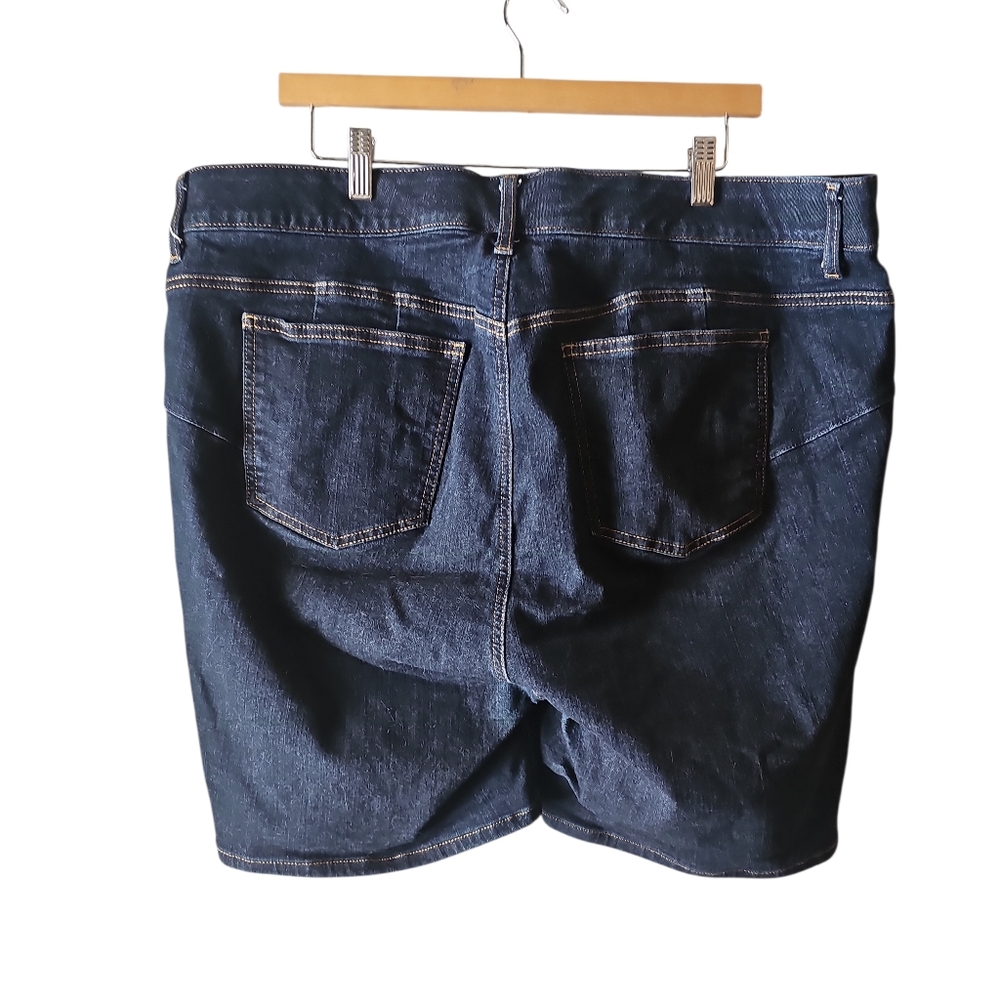 Torrid Bombshell Bermuda Premium Stretch High-Rise Short Sz 22 WS62 - Picture 7 of 9